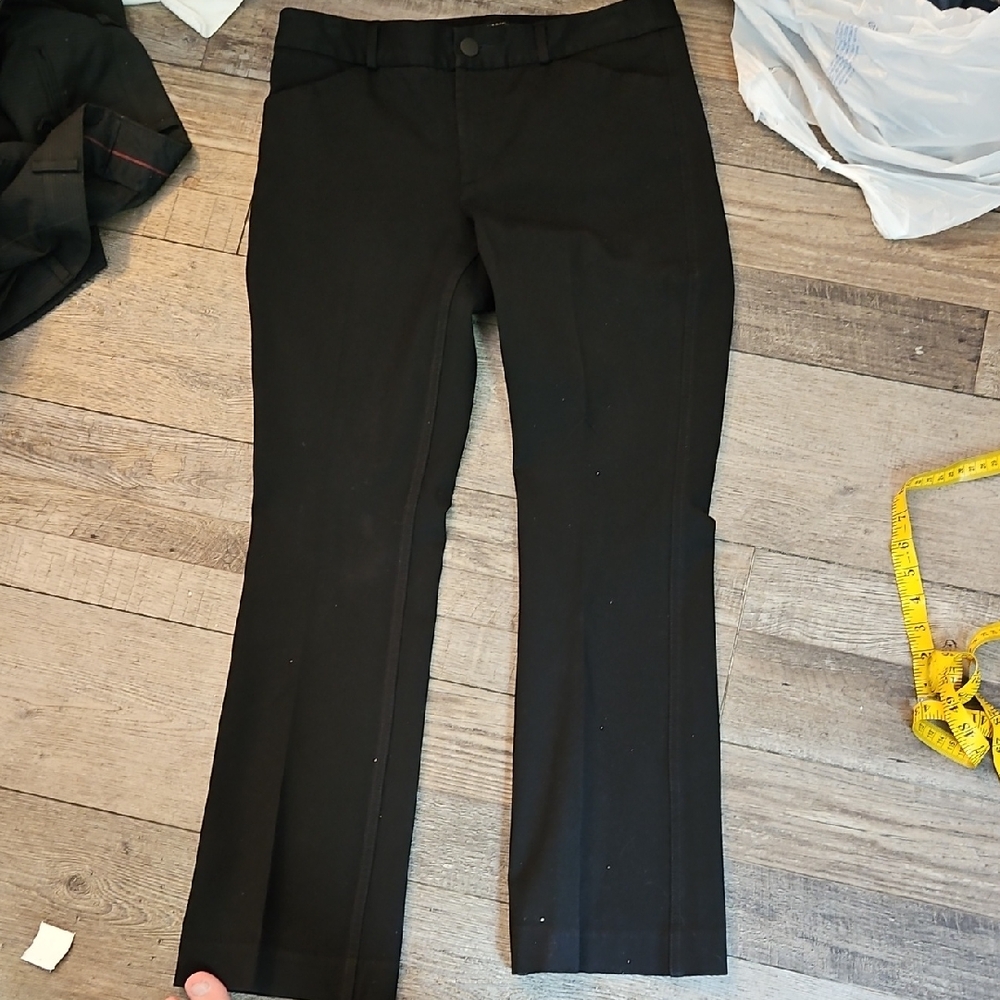 Banana Republic. Black Pants. Womens Size 6. Great For Work Or Everyday